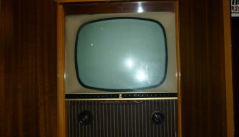 retro tv in cabinet